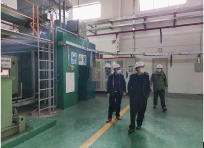 區(qū)領(lǐng)導(dǎo)帶隊(duì)開展節(jié)前安全生產(chǎn)大檢查 危險(xiǎn)化學(xué)品經(jīng)營(yíng)安全重于泰山